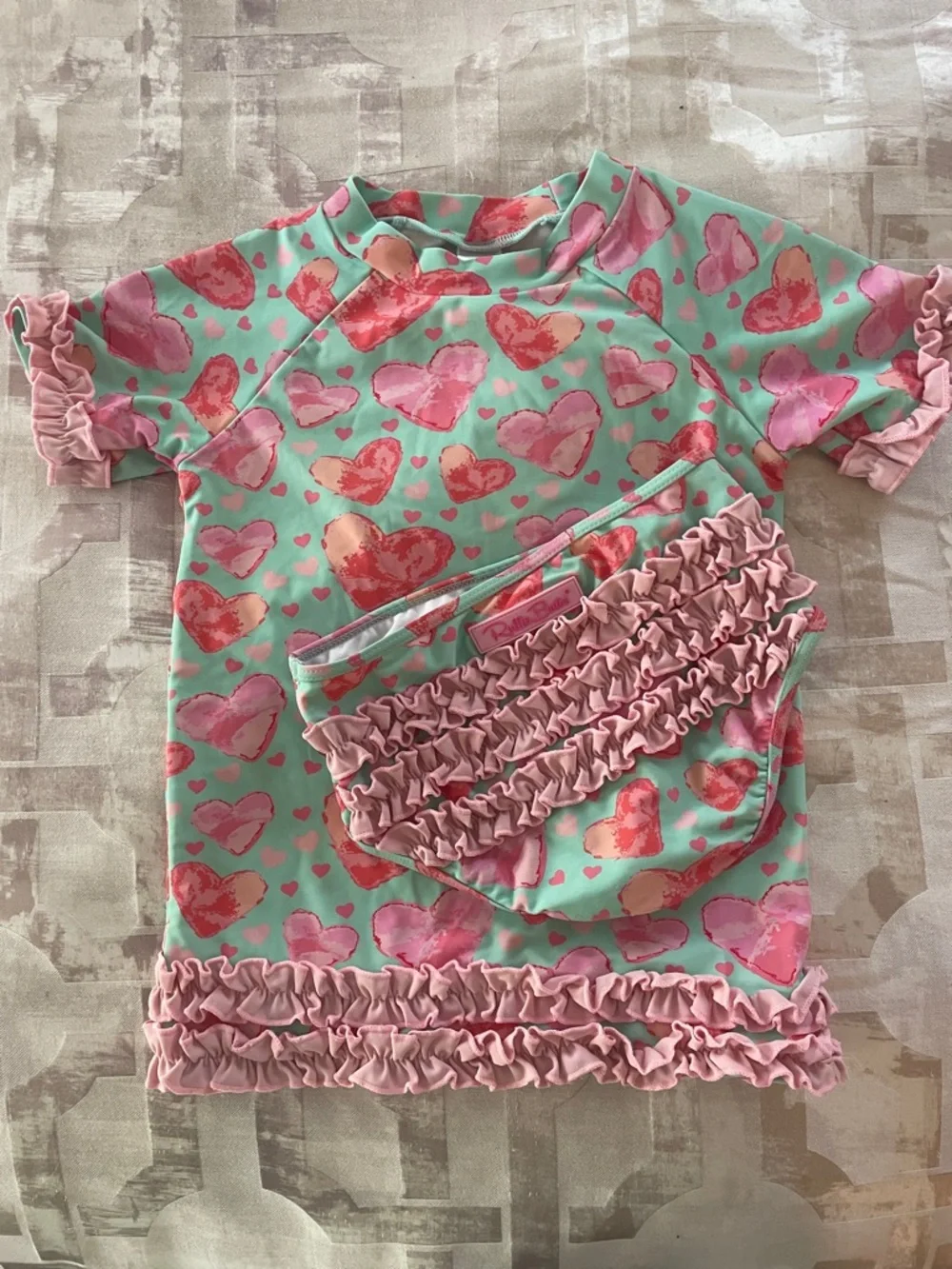 Rufflebutts Girls Mint Heart Rash Guard Set with Pink Ruffles size 8 two piece - Picture 2 of 6